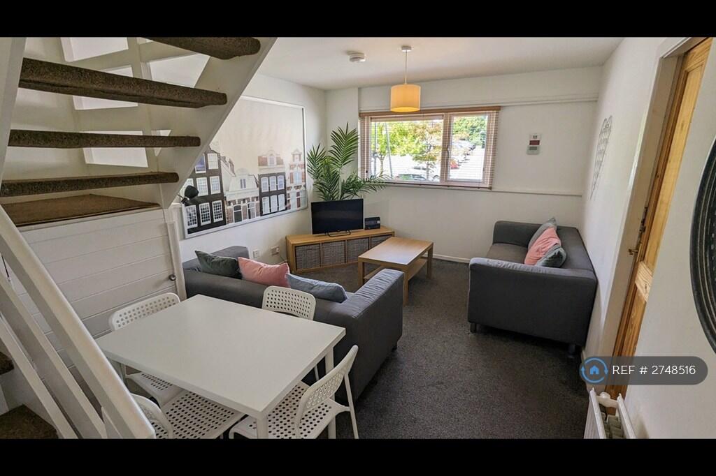 4 bed Annexe for rent in Ormskirk. From OpenRent