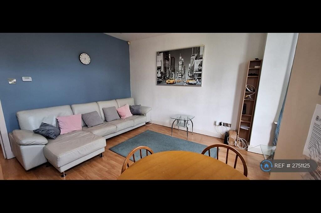 1 bed House Share for rent in Leeds. From OpenRent