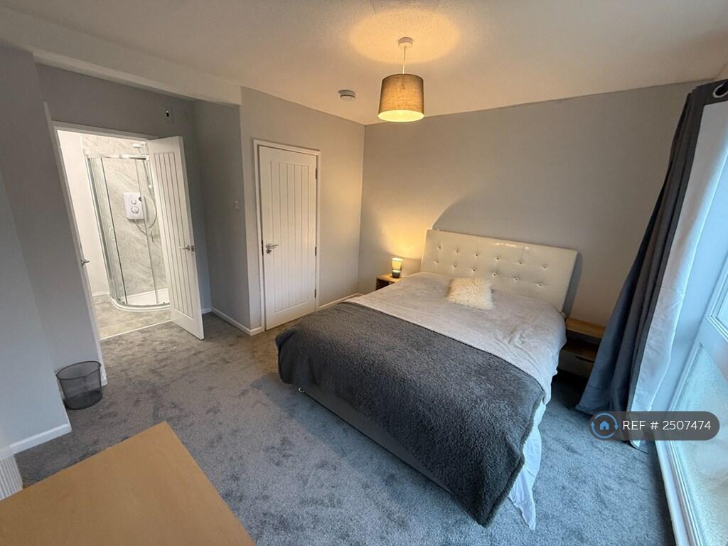 1 bed House Share for rent in Redditch. From OpenRent
