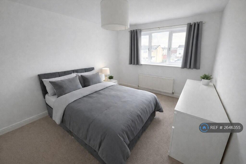 1 bed House Share for rent in Redditch. From OpenRent