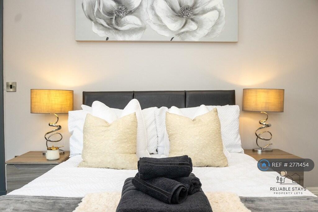 1 bed 1st Floor Flat for rent in Newcastle-under-Lyme. From OpenRent