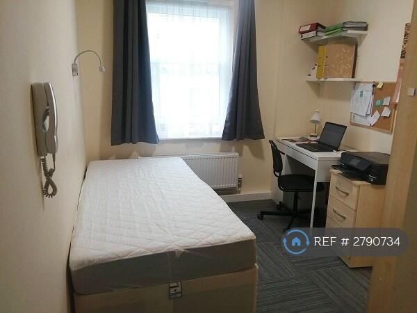 1 bed House Share for rent in Whitnash. From OpenRent