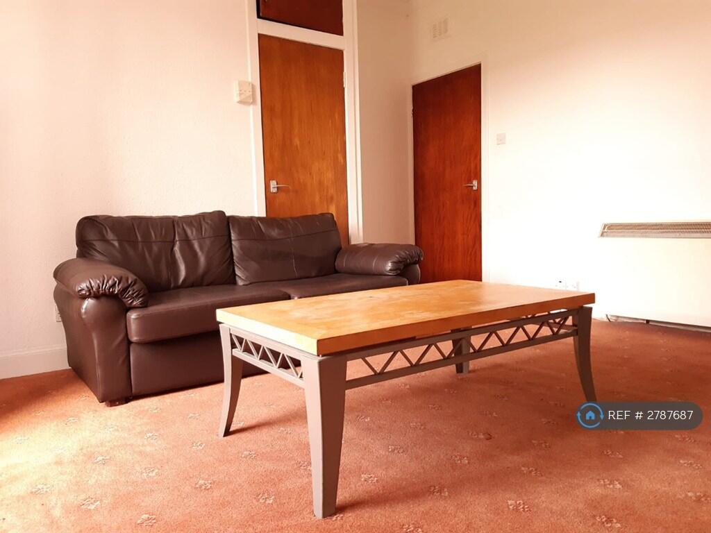 1 bed 1st Floor Flat for rent in Dundee. From OpenRent