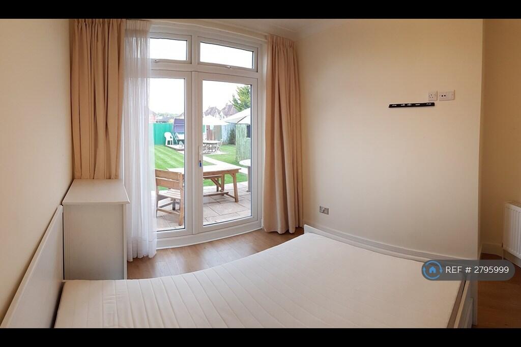 1 bed House Share for rent in Southampton. From OpenRent