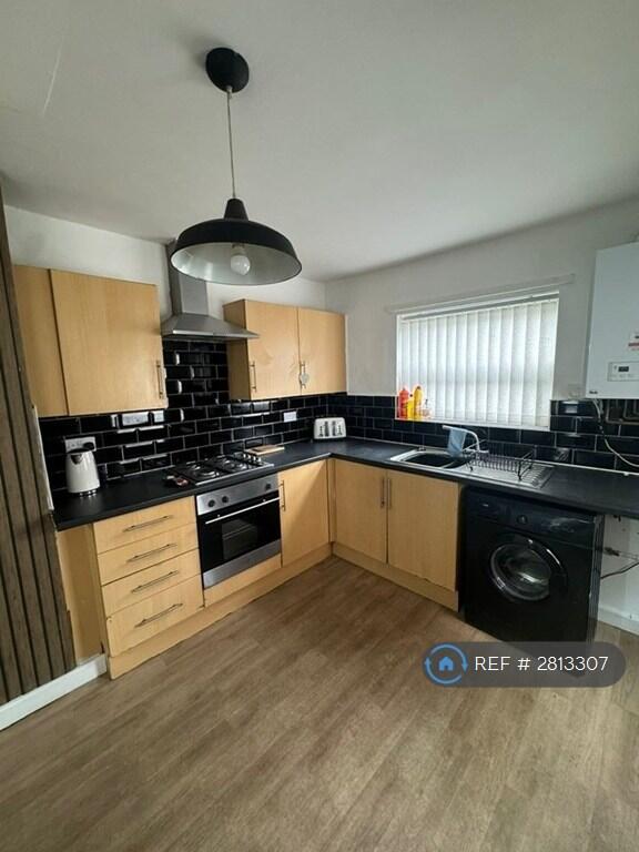 4 bed Mid Terraced House for rent in Liverpool. From OpenRent 4 bed Mid Terraced House for rent in Liverpool. From OpenRent