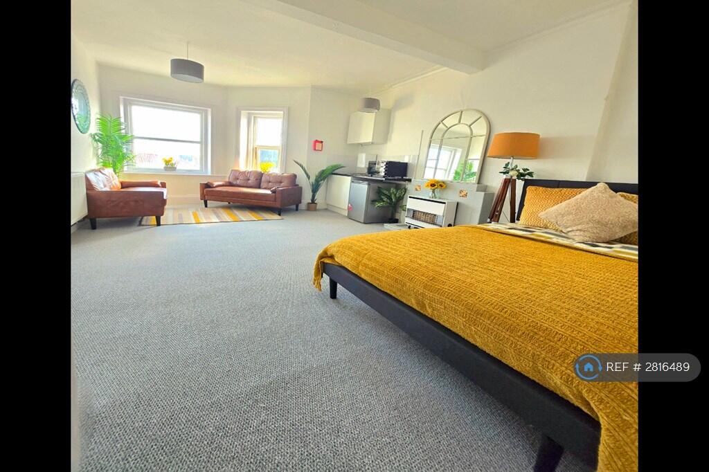 1 bed House Share for rent in Bournemouth. From OpenRent