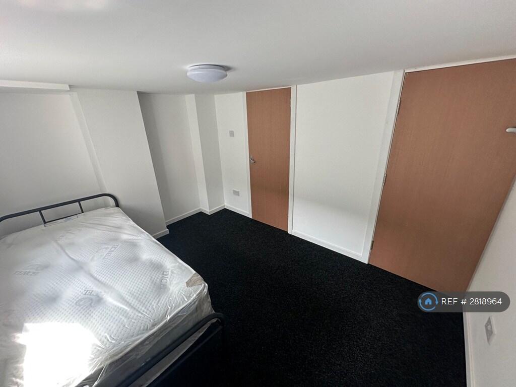 1 bed House Share for rent in Wakefield. From OpenRent