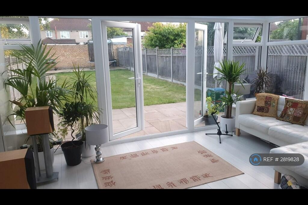 1 bed House Share for rent in Waltham Cross. From OpenRent