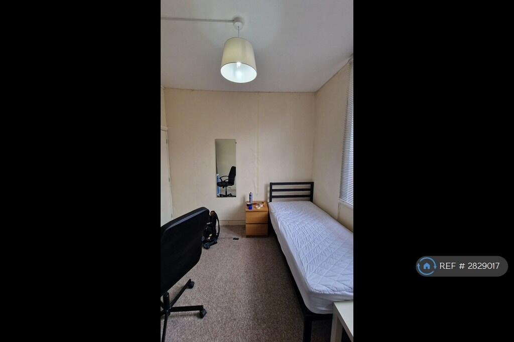1 bed Flat Share for rent in Coventry. From OpenRent