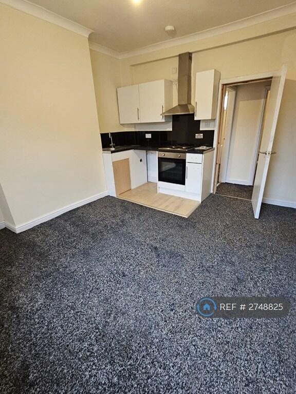 2 bed 1st Floor Flat for rent in Grimsby. From OpenRent