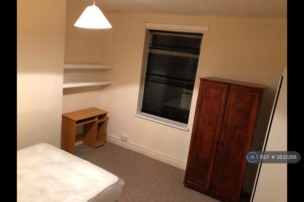 1 bed House Share for rent in Wakefield. From OpenRent