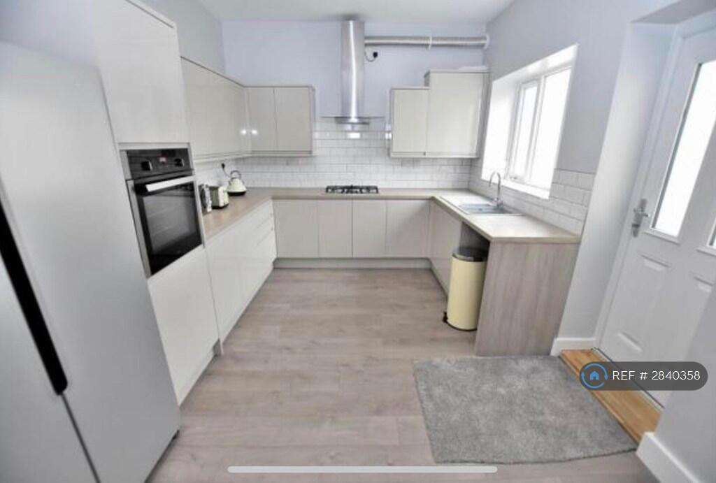 1 bed House Share for rent in Wolverhampton. From OpenRent