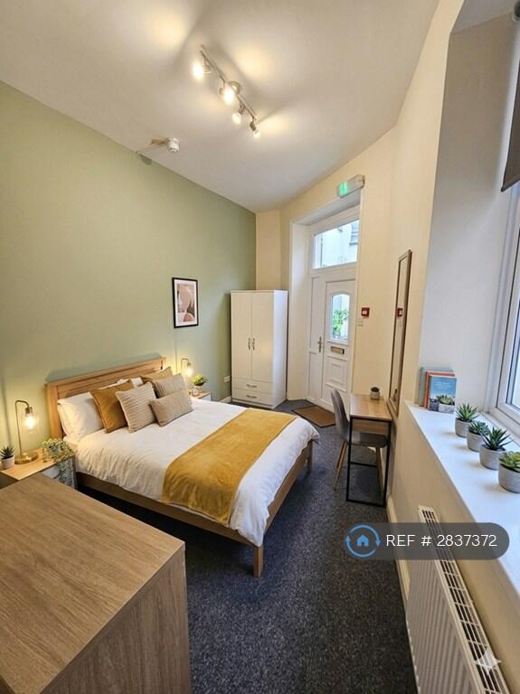 1 bed House Share for rent in Huddersfield. From OpenRent