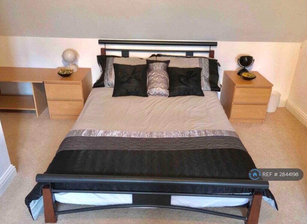 1 bed House Share for rent in Peterborough. From OpenRent 1 bed House Share for rent in Peterborough. From OpenRent