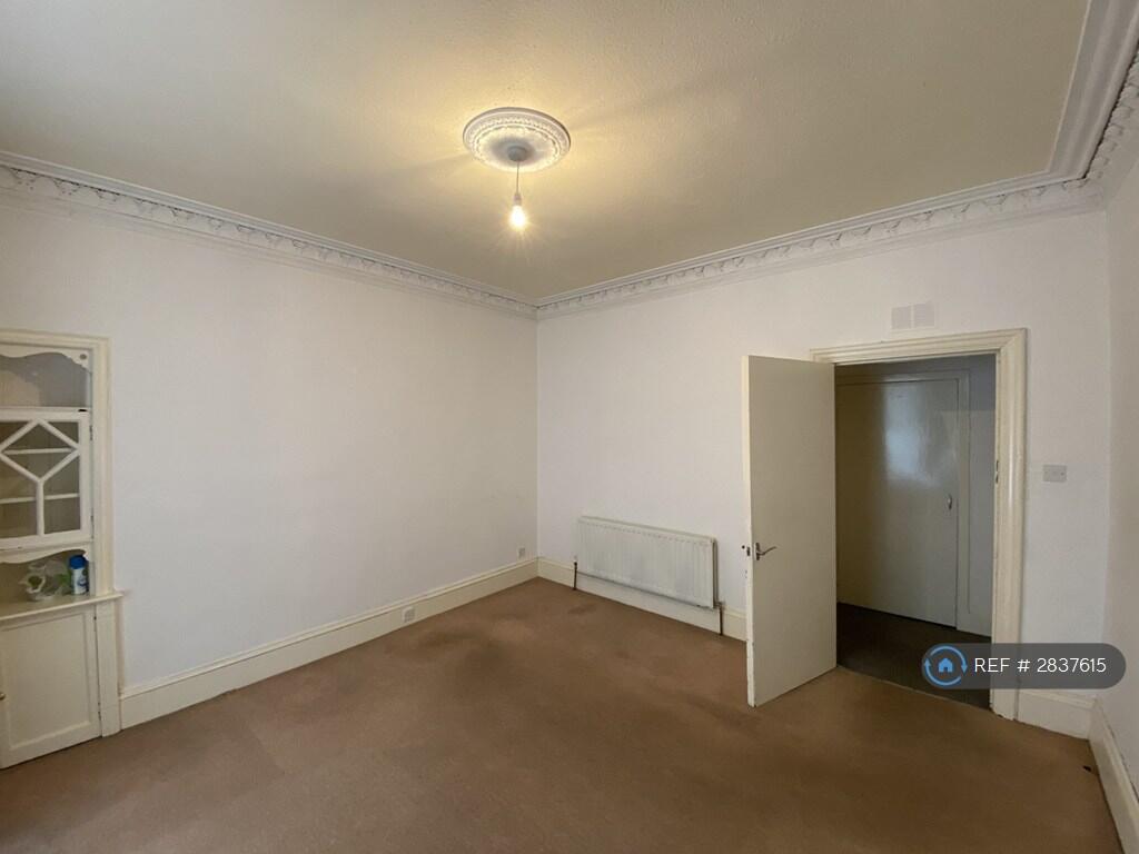 1 bed 1st Floor Flat for rent in Dundee. From OpenRent