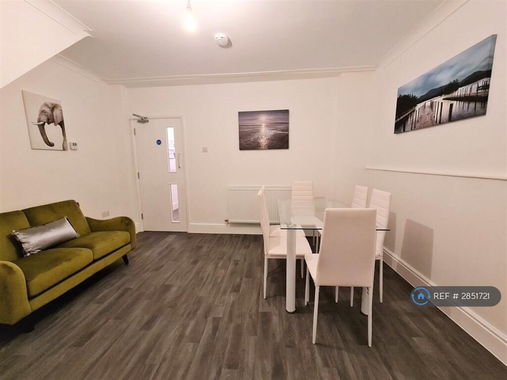 1 bed House Share for rent in Cheltenham. From OpenRent