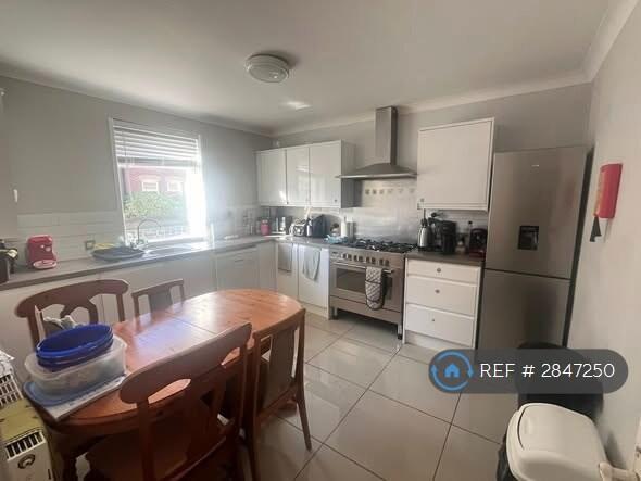 1 bed House Share for rent in Bournemouth. From OpenRent