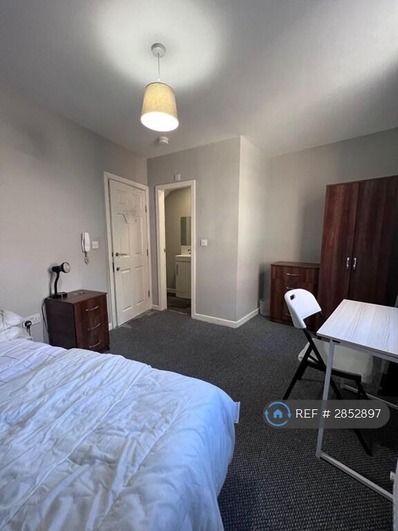 1 bed House Share for rent in Manchester. From OpenRent