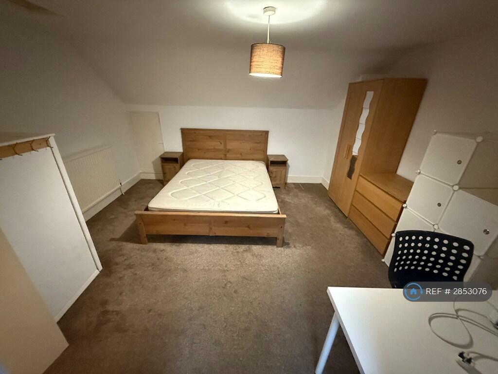 1 bed House Share for rent in Reading. From OpenRent