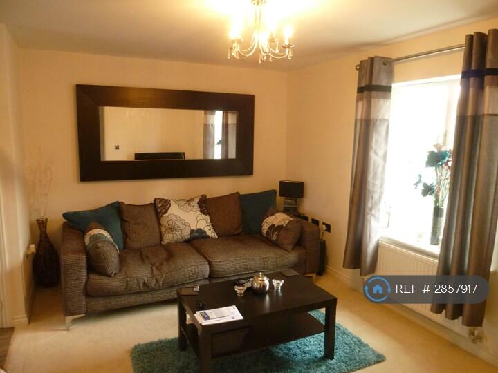 1 bed 1st Floor Flat for rent in Huddersfield. From OpenRent