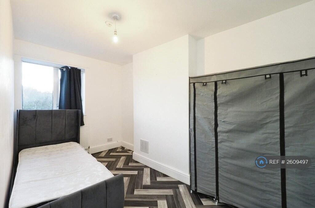 1 bed House Share for rent in Sutton in Ashfield. From OpenRent 1 bed House Share for rent in Sutton in Ashfield. From OpenRent