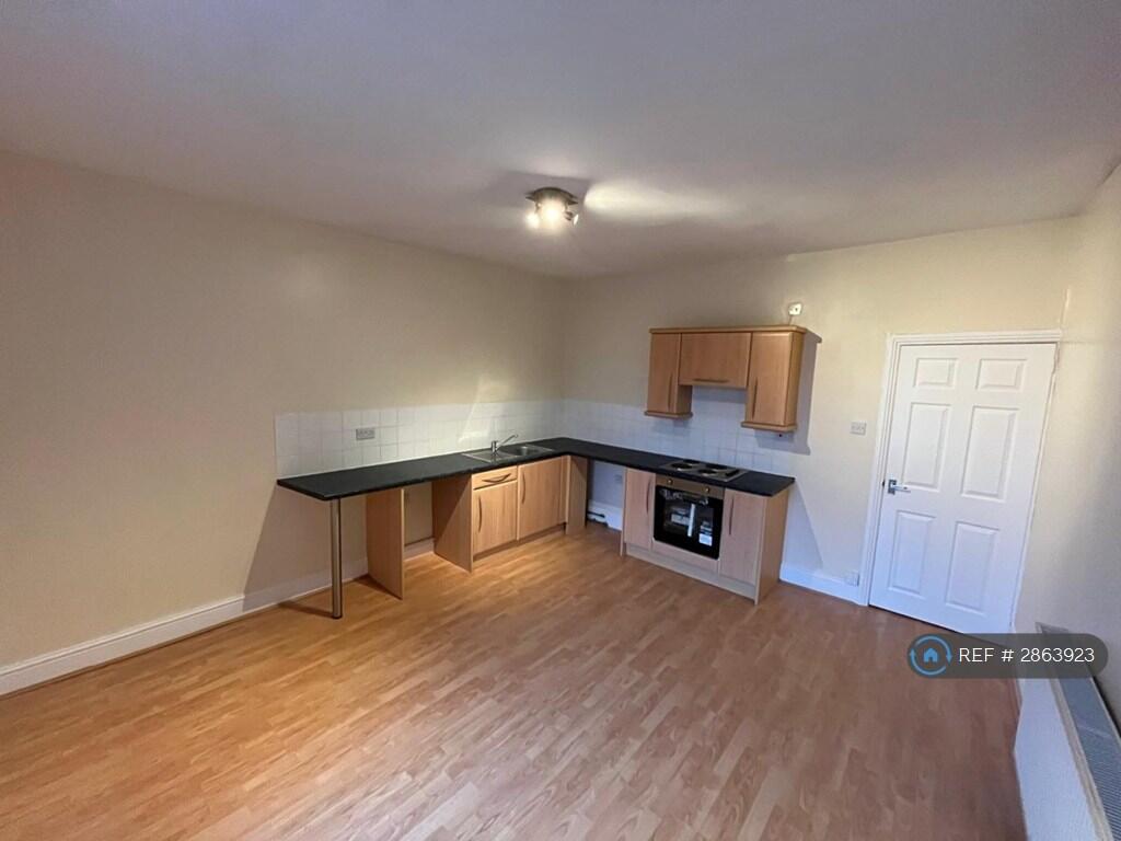 1 bed 1st Floor Flat for rent in Colne. From OpenRent