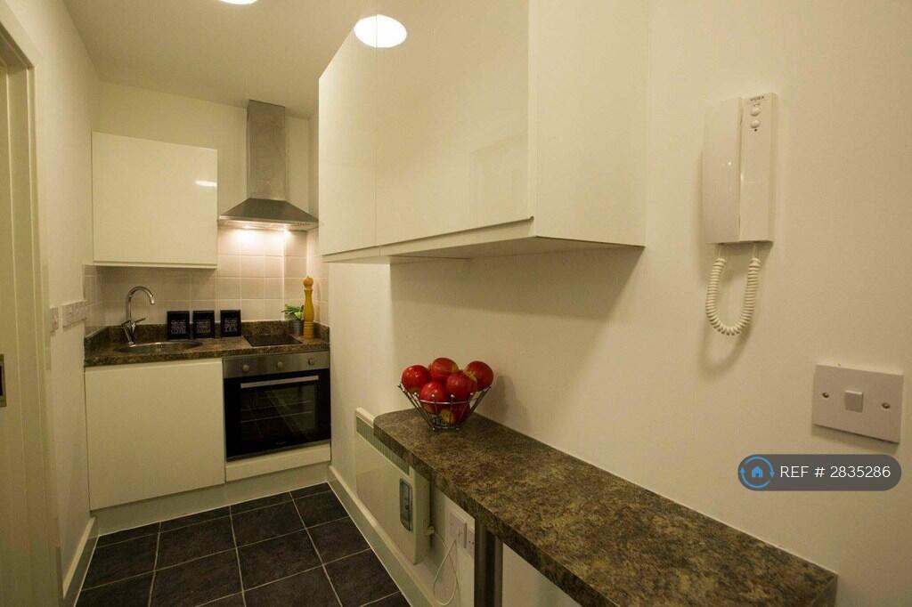 1 bed Flat Share for rent in Southampton. From OpenRent