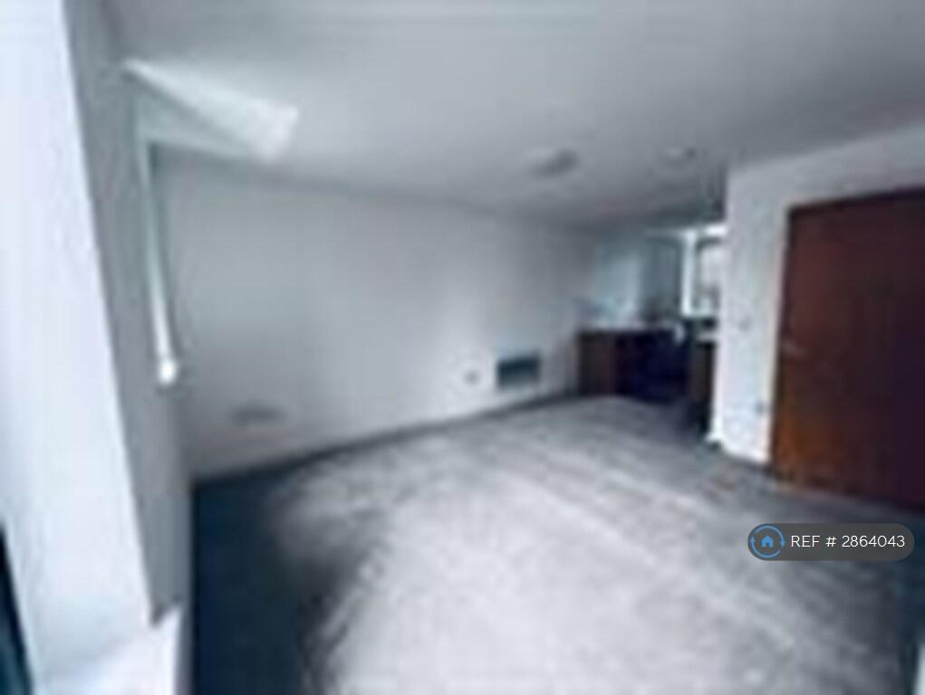 1 bed 1st Floor Flat for rent in Huddersfield. From OpenRent