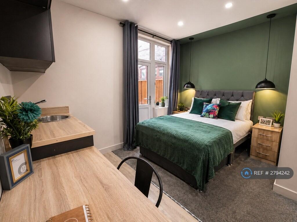 1 bed House Share for rent in Leicester. From OpenRent