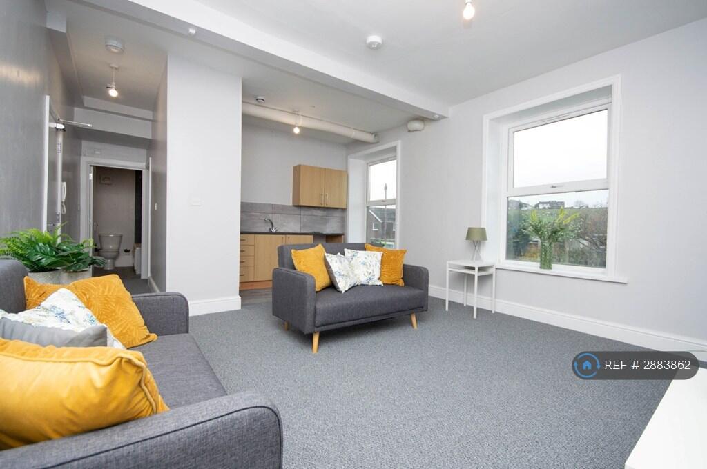 1 bed 1st Floor Flat for rent in Bacup. From OpenRent