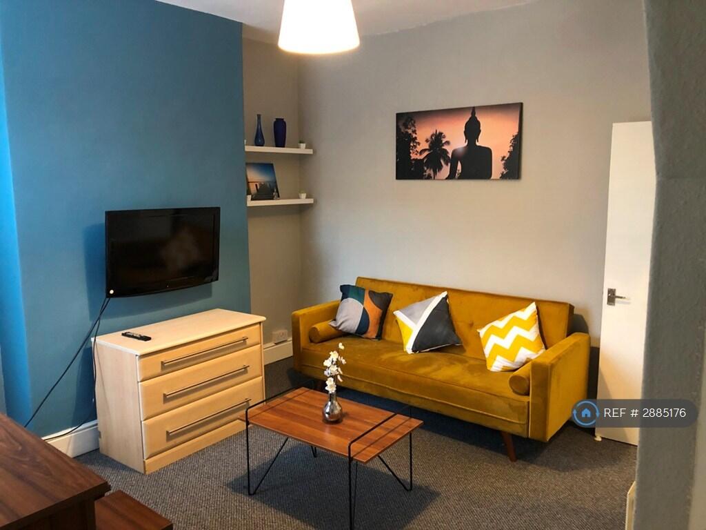 1 bed House Share for rent in Hull. From OpenRent