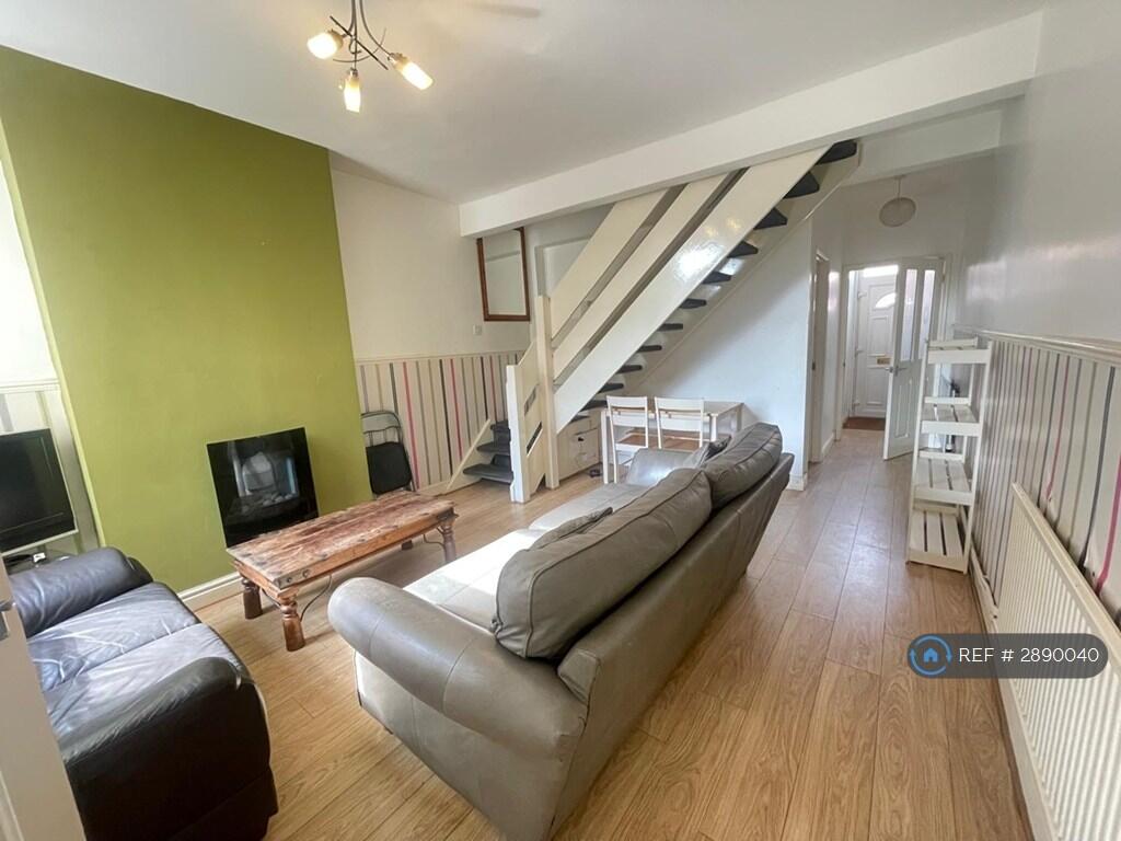 1 bed House Share for rent in Leicester. From OpenRent