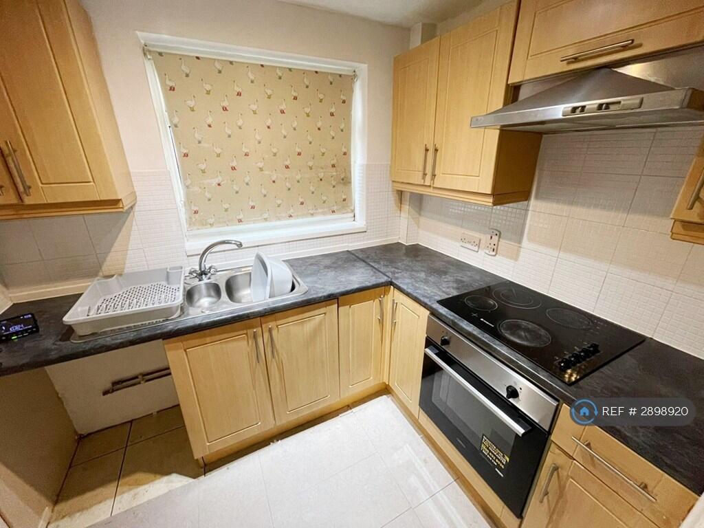 1 bed 1st Floor Flat for rent in Ainsworth. From OpenRent