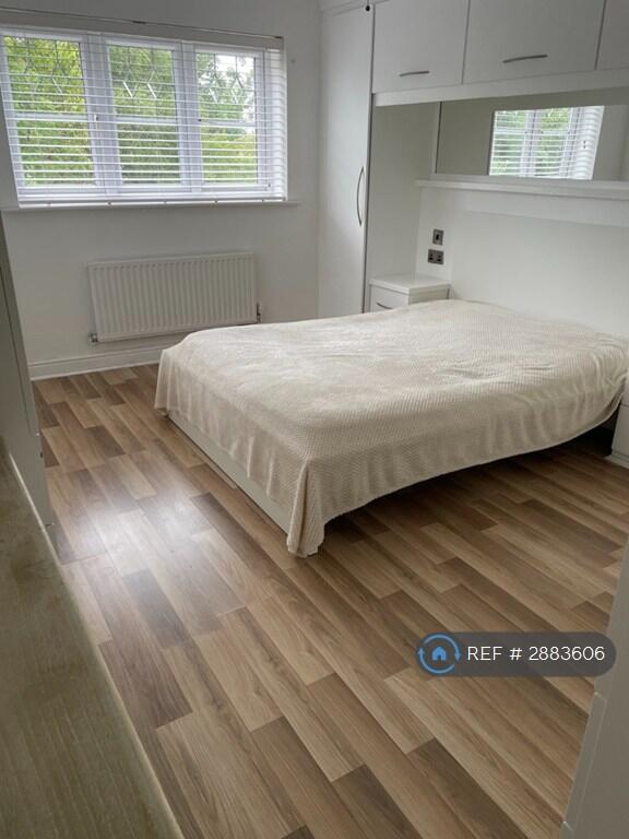 1 bed House Share for rent in Eccleshill. From OpenRent