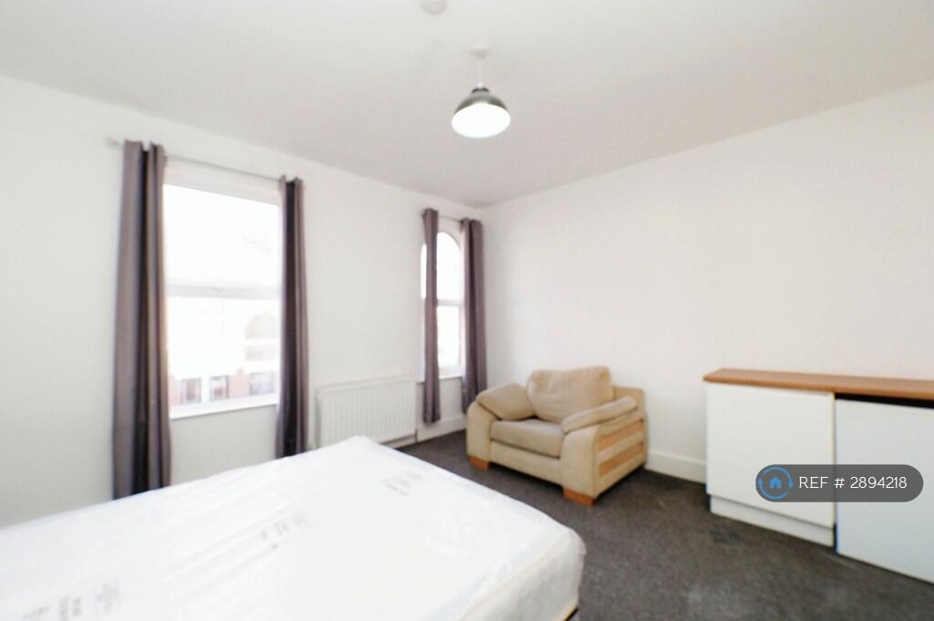 1 bed House Share for rent in Mackworth. From OpenRent