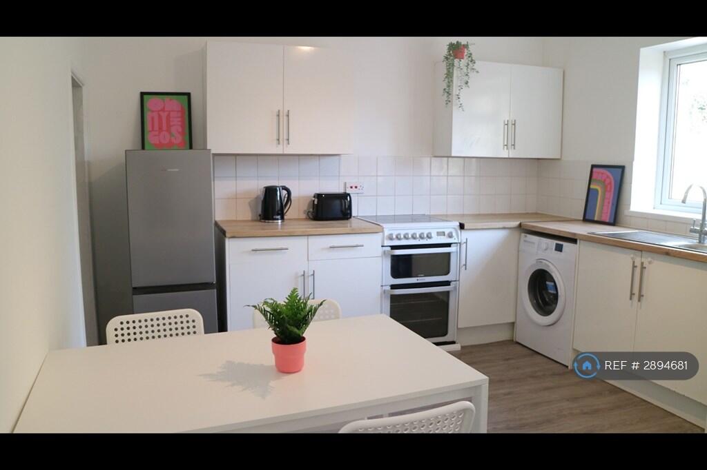 1 bed House Share for rent in Whiteway. From OpenRent