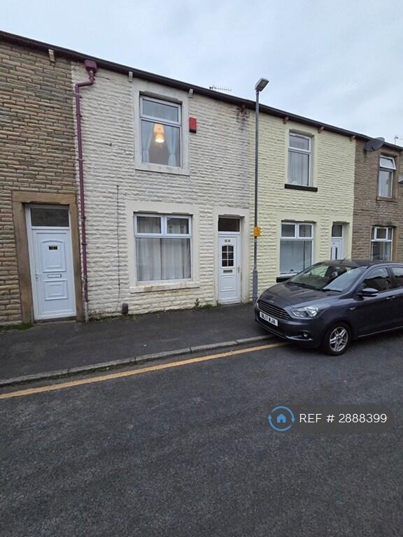 2 bed Mid Terraced House for rent in Worsthorne. From OpenRent