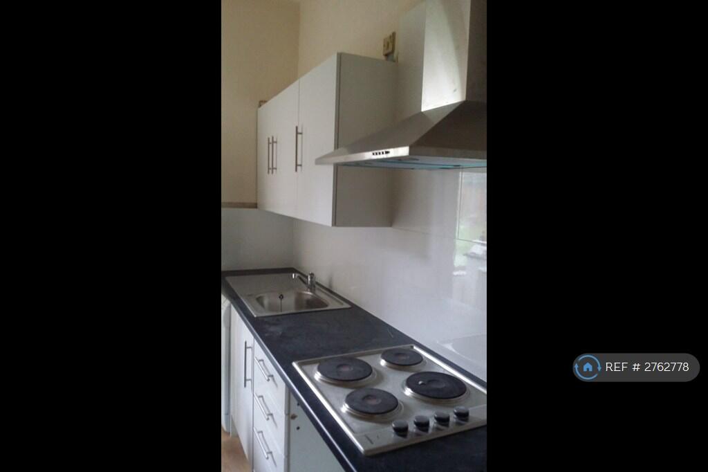 2 bed 1st Floor Flat for rent in Dundee. From OpenRent