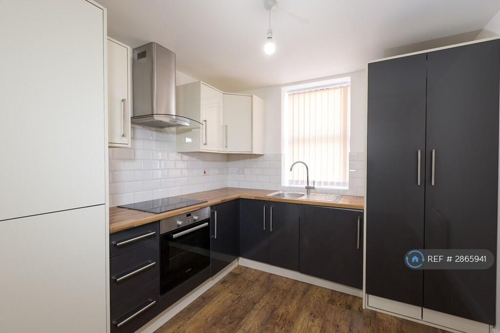 1 bed 1st Floor Flat for rent in Peterborough. From OpenRent