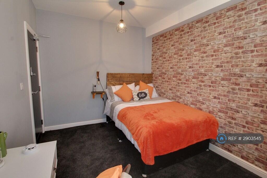1 bed House Share for rent in Leicester. From OpenRent
