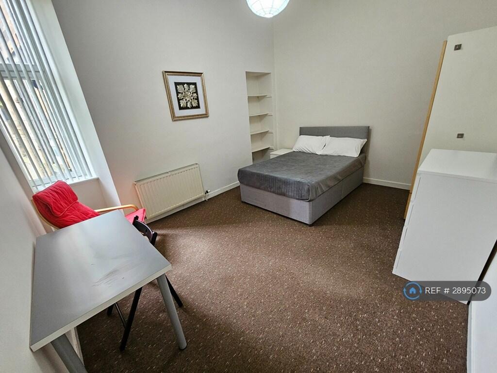 1 bed Flat Share for rent in Glasgow. From OpenRent