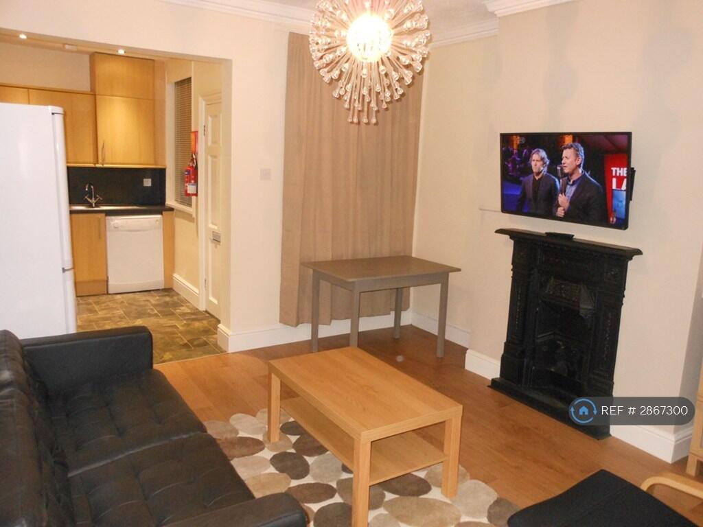 4 bed Mid Terraced House for rent in Sheffield. From OpenRent