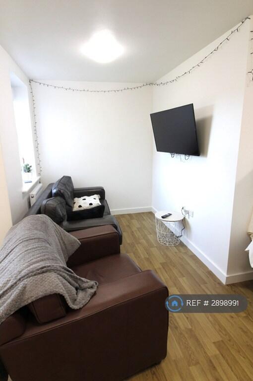1 bed Flat Share for rent in Winchester. From OpenRent 1 bed Flat Share for rent in Winchester. From OpenRent