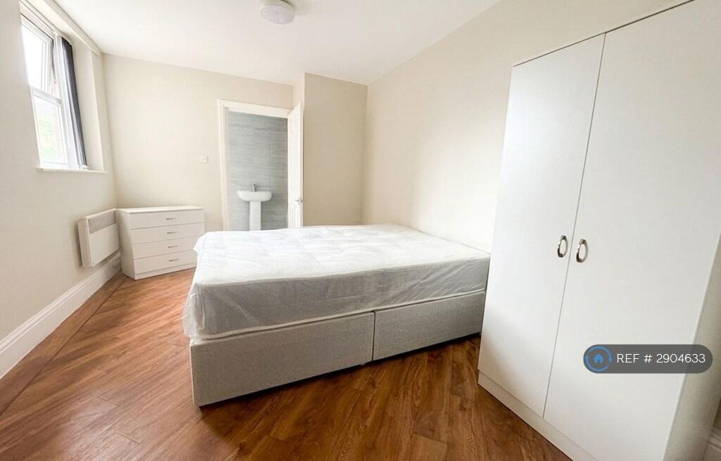 1 bed 1st Floor Flat for rent in Liverpool. From OpenRent