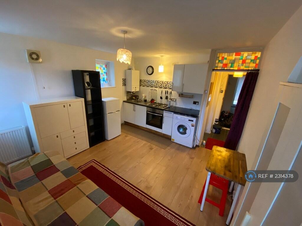 4 bed Studio for rent in Luton. From OpenRent 4 bed Studio for rent in Luton. From OpenRent