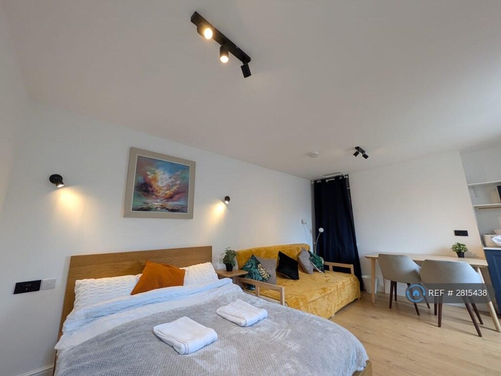 1 bed House Share for rent in Coventry. From OpenRent