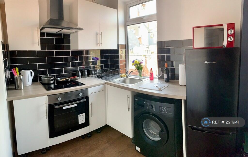 1 bed 1st Floor Flat for rent in Doncaster. From OpenRent