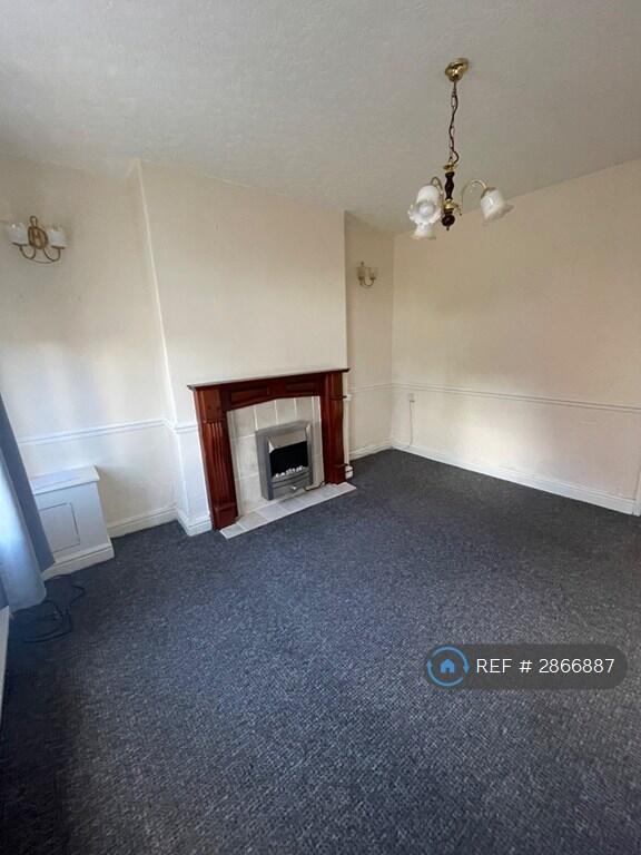 2 bed Mid Terraced House for rent in South Elmsall. From OpenRent