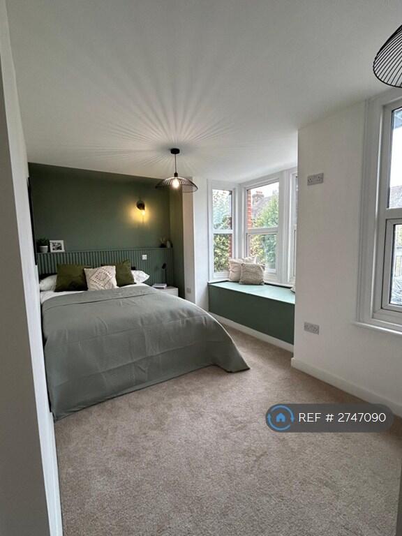 1 bed House Share for rent in Gillingham. From OpenRent