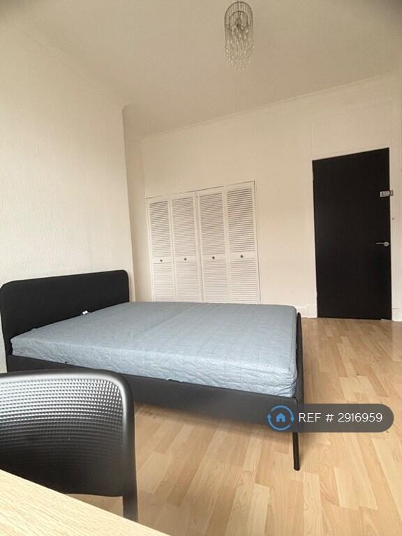 1 bed Flat Share for rent in Elderslie. From OpenRent